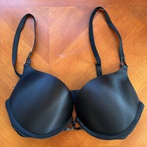 Victoria’s Secret Plunge Black Bra 32B